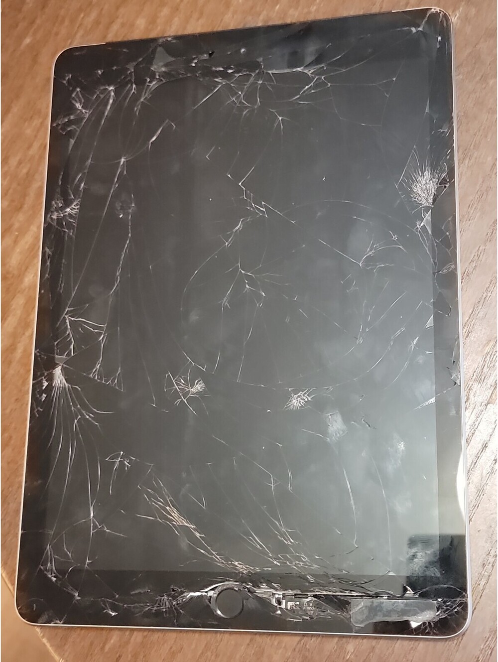 Apple iPad 6th Gen 32GB WiFi + Cell, Model A1954 - Space Gray